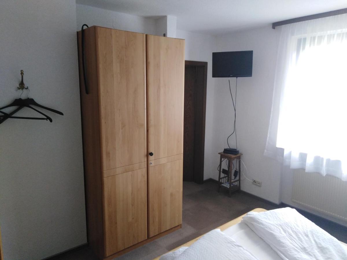 Zimmer Ohne Fruehstueck In Der Forellenzucht Burgen  Kültér fotó